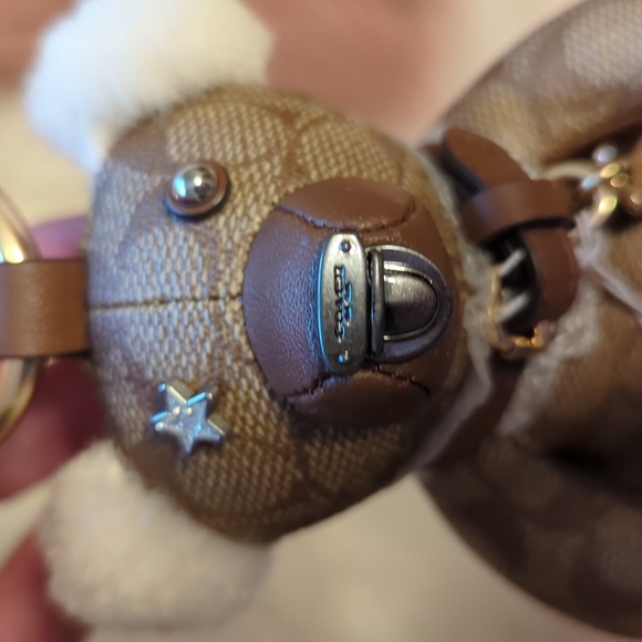 Coach Bear bag charm 🥰 NWT - Picture 6 of 6